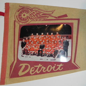 Vintage Detroit Red Wings Pennant That Is Hard To Find